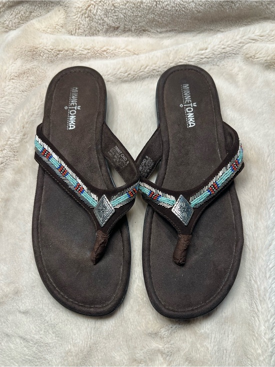 Minnetonka Shoes - Minnetonka Sandals Womnes size 9